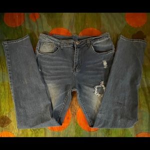 Womens jeans size 10 Denim STRETCH Distressed Blue No Name Brand. Only worn once